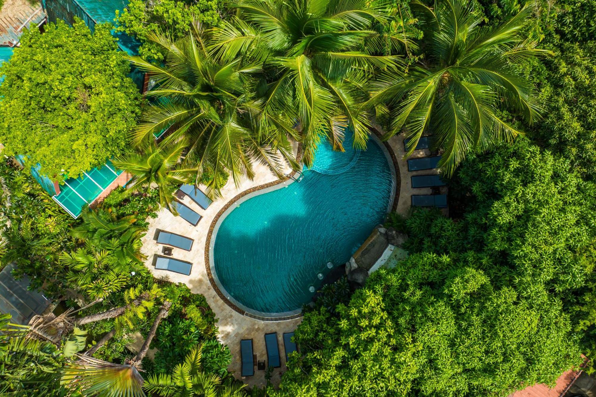 Phuket Meet Holiday Hotel 普吉岛相遇花园度假酒店 Rawai Екстериор снимка
