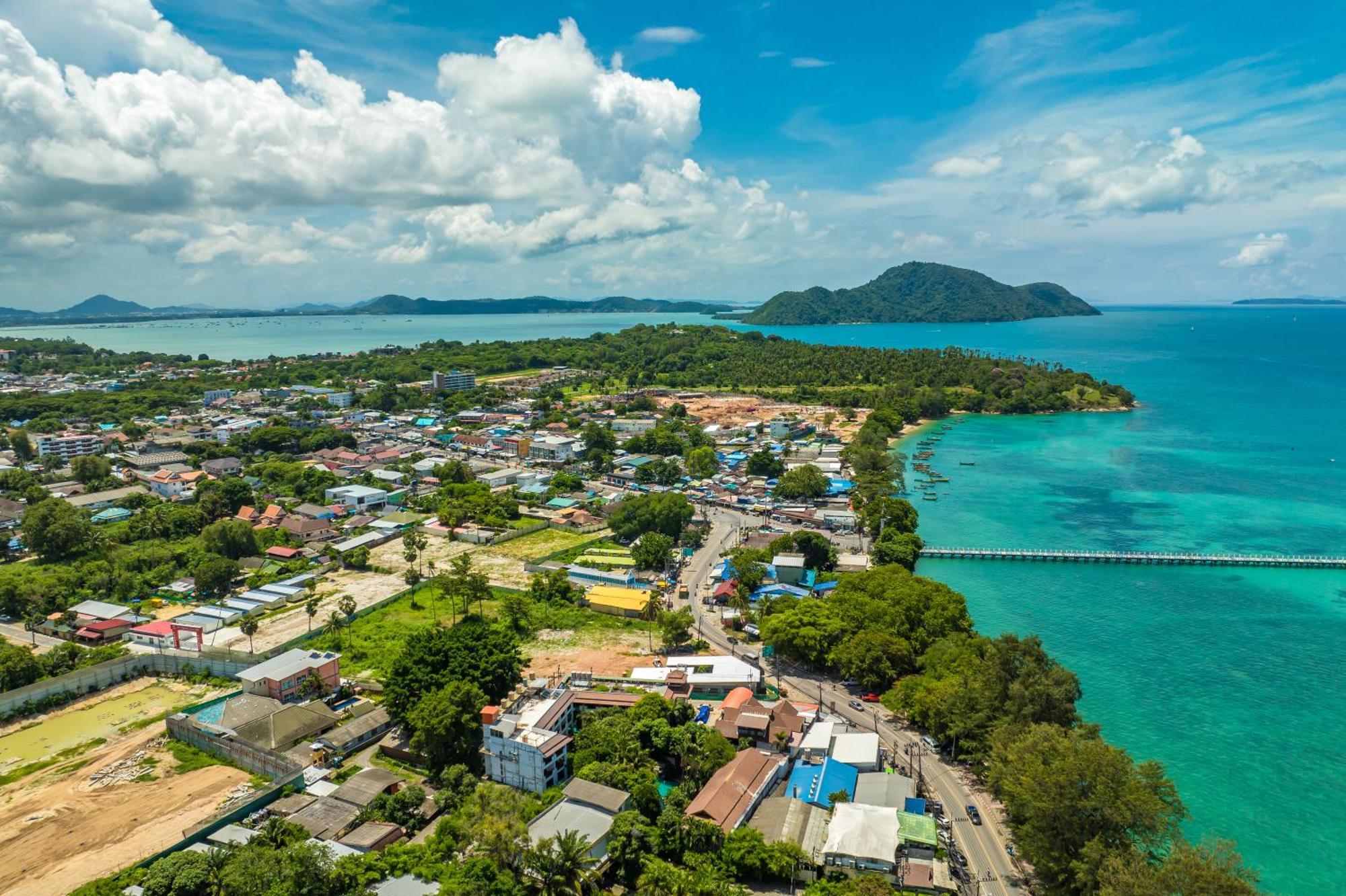Phuket Meet Holiday Hotel 普吉岛相遇花园度假酒店 Rawai Екстериор снимка