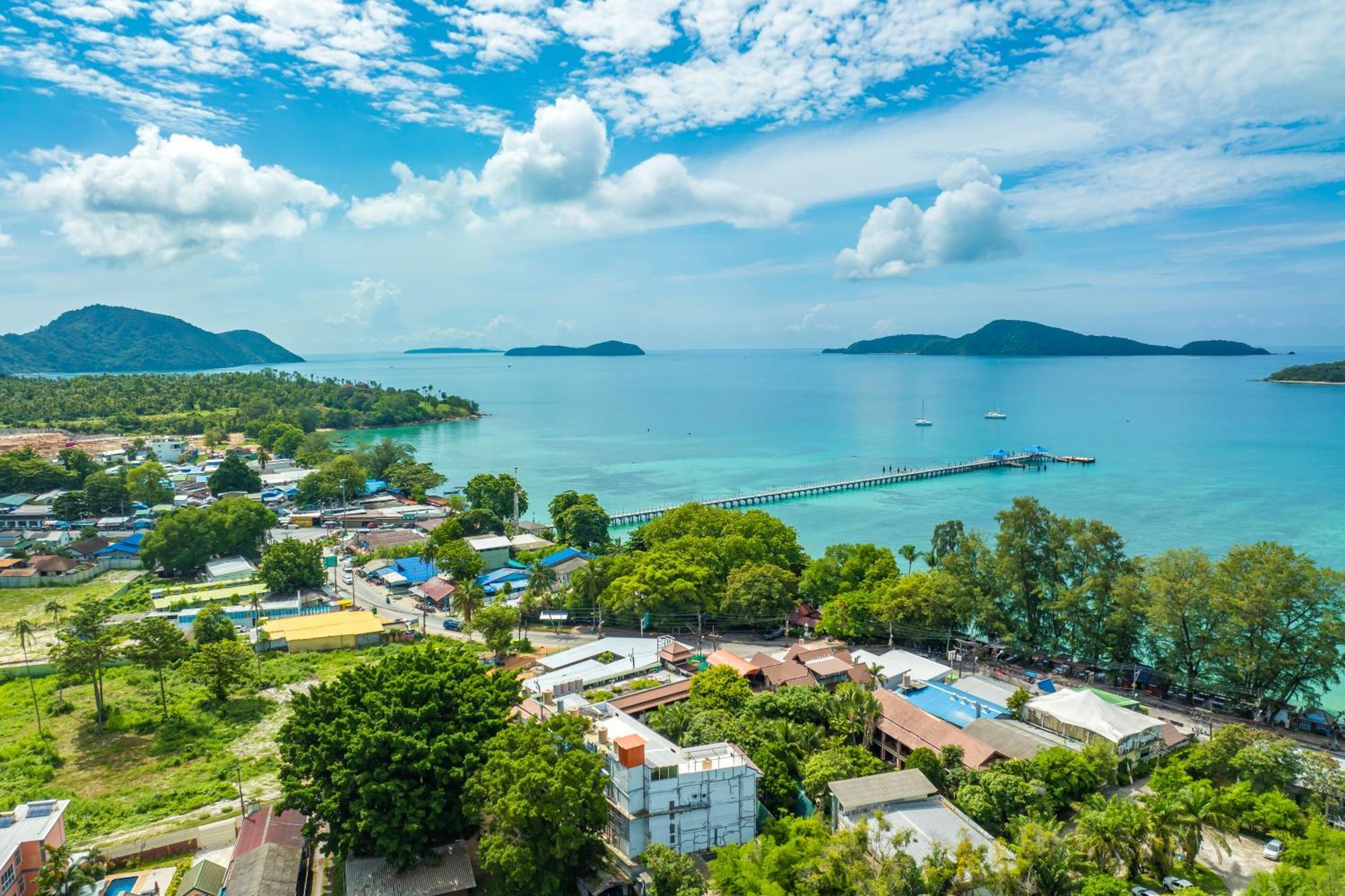 Phuket Meet Holiday Hotel 普吉岛相遇花园度假酒店 Rawai Екстериор снимка