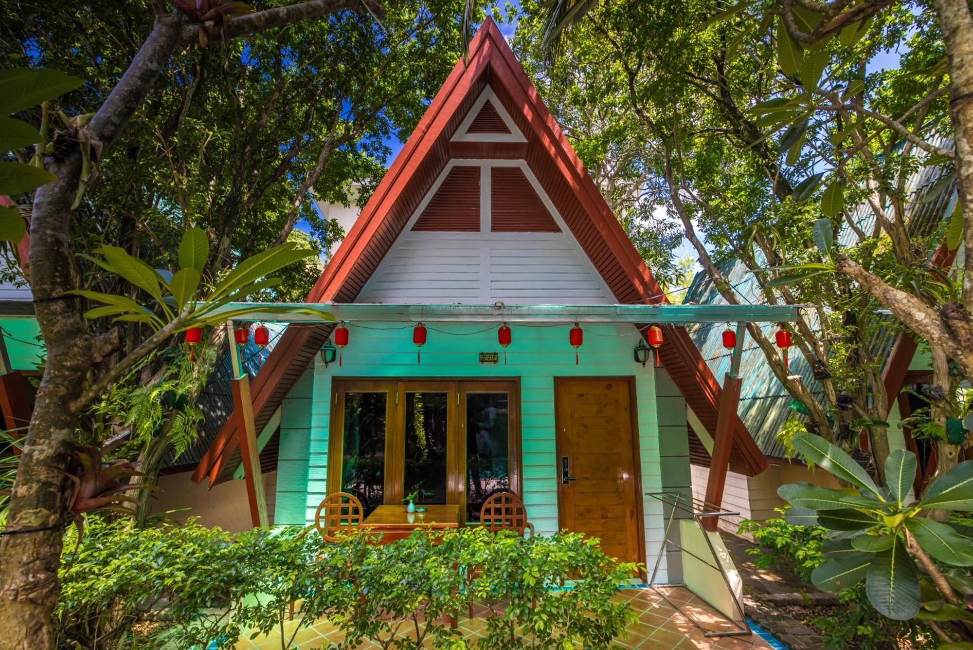 Phuket Meet Holiday Hotel 普吉岛相遇花园度假酒店 Rawai Екстериор снимка